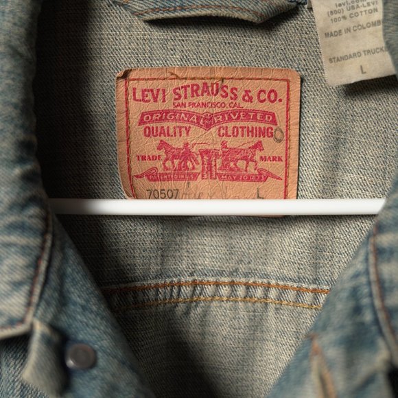 Levi's Jean Jacket - LARGE - w/ Elks Lodge Patch - Picture 3 of 4
